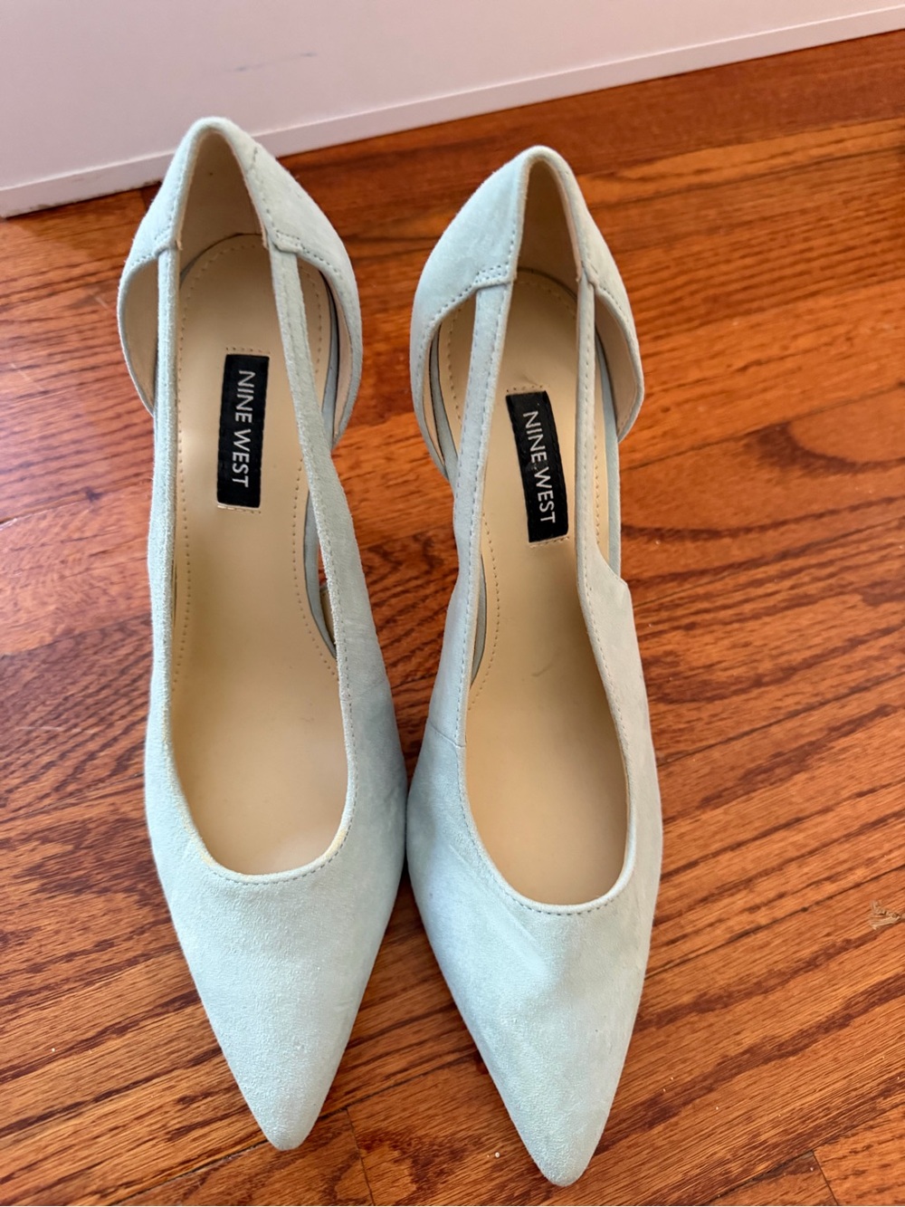Nine West Mint Green Suede Pointed Toe Heels 6.5